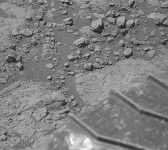 Sol 2602: Mast Camera (Mastcam)