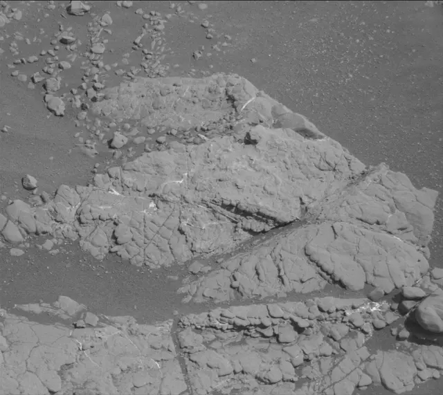 Sol 2604: Mast Camera (Mastcam)