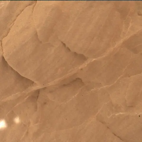 Sol 2604: Mars Hand Lens Imager (MAHLI)