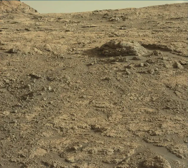 Sol 2606: Mast Camera (Mastcam)