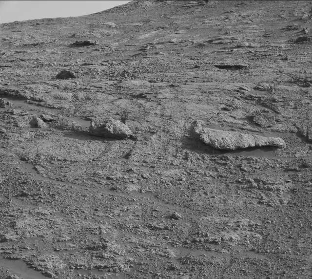 Sol 2606: Mast Camera (Mastcam)