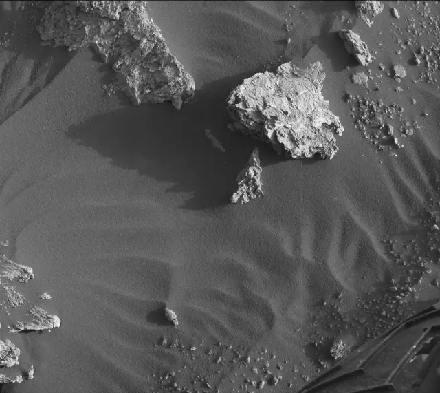 Sol 2606: Mast Camera (Mastcam)