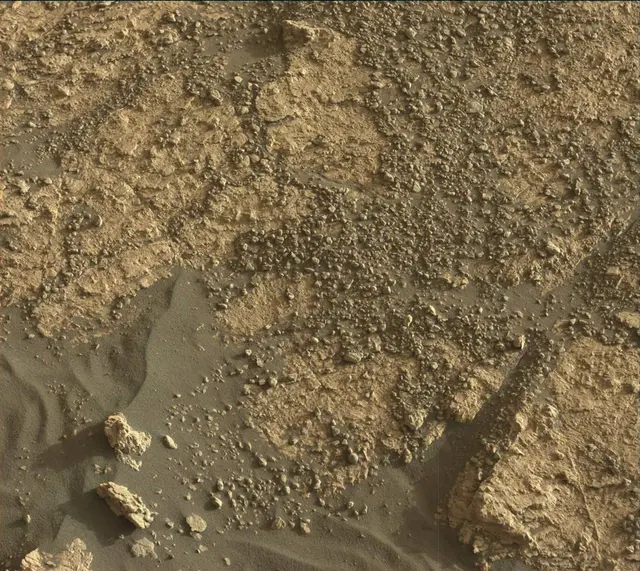 Sol 2606: Mast Camera (Mastcam)