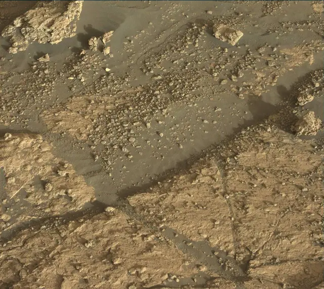 Sol 2606: Mast Camera (Mastcam)