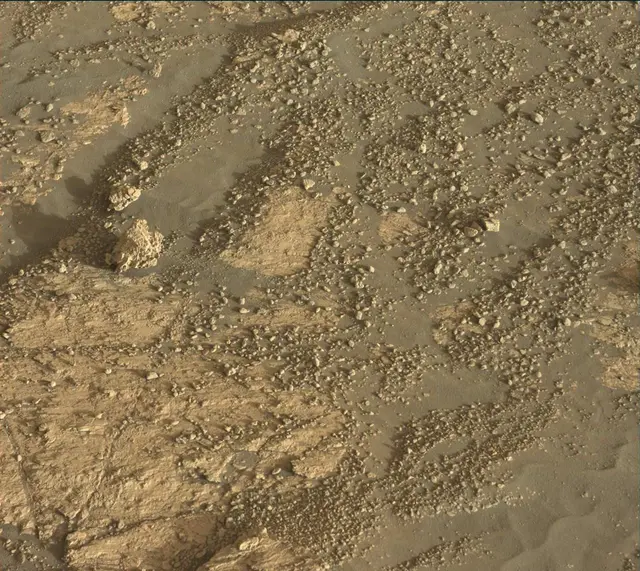 Sol 2606: Mast Camera (Mastcam)