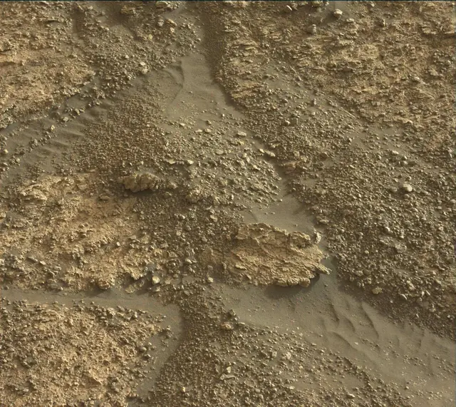 Sol 2606: Mast Camera (Mastcam)