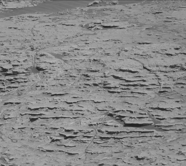 Sol 2606: Mast Camera (Mastcam)