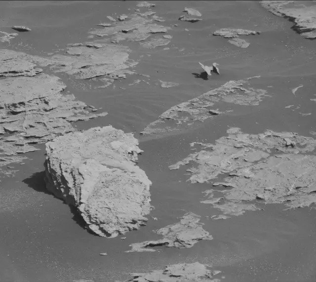 Sol 2606: Mast Camera (Mastcam)