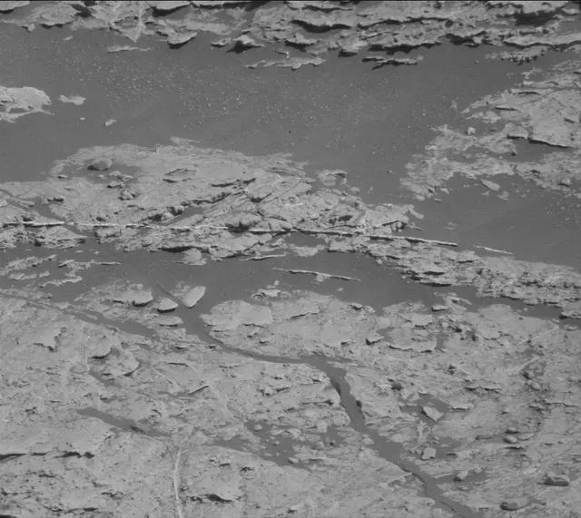 Sol 2606: Mast Camera (Mastcam)