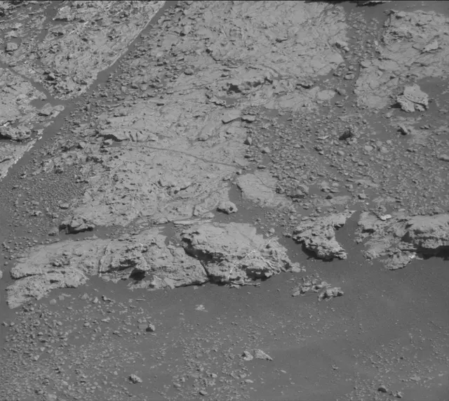 Sol 2606: Mast Camera (Mastcam)