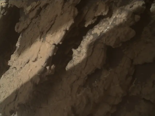 Sol 2606: Mars Hand Lens Imager (MAHLI)