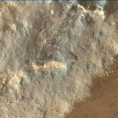 Sol 2608: Mars Hand Lens Imager (MAHLI)