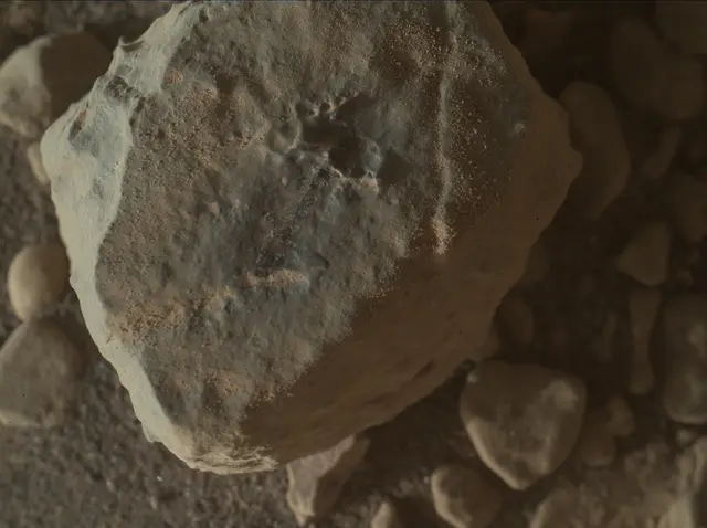 Sol 2608: Mars Hand Lens Imager (MAHLI)