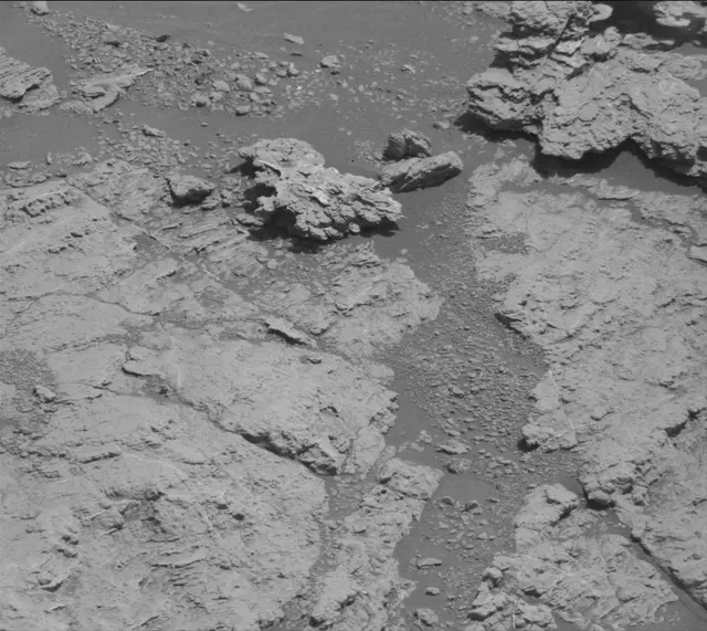 Sol 2609: Mast Camera (Mastcam)