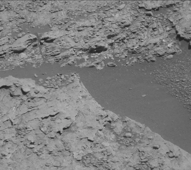 Sol 2609: Mast Camera (Mastcam)