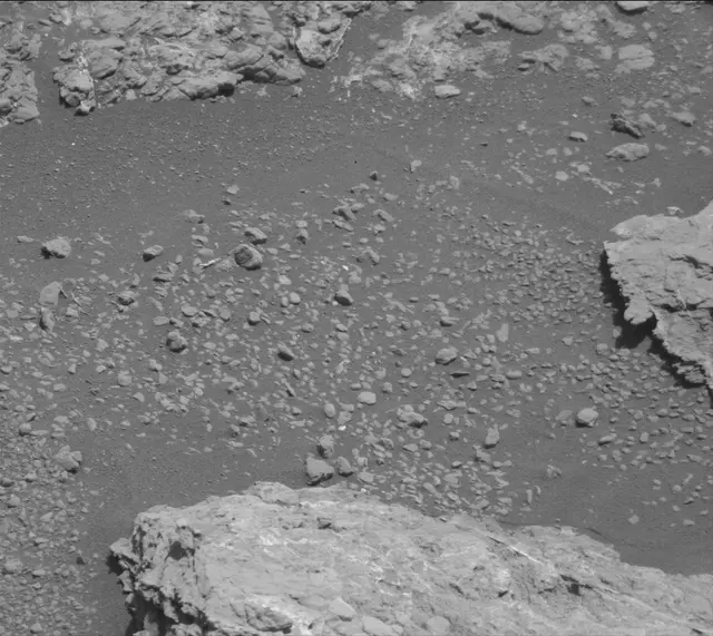 Sol 2609: Mast Camera (Mastcam)