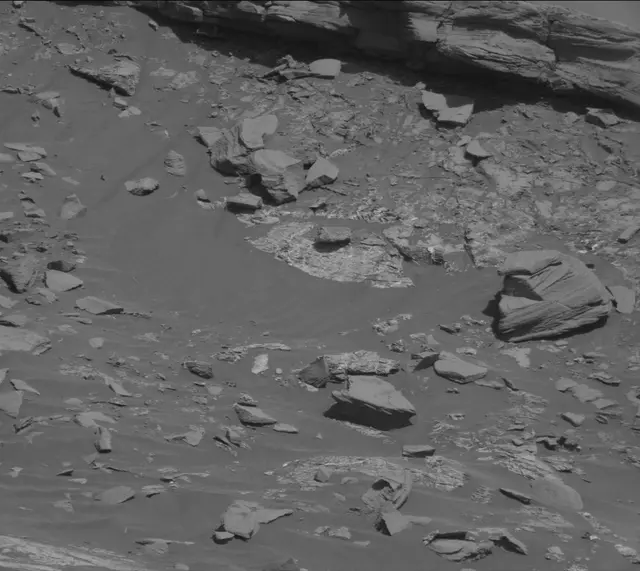 Sol 2611: Mast Camera (Mastcam)