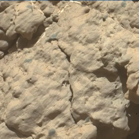 Sol 2611: Mars Hand Lens Imager (MAHLI)