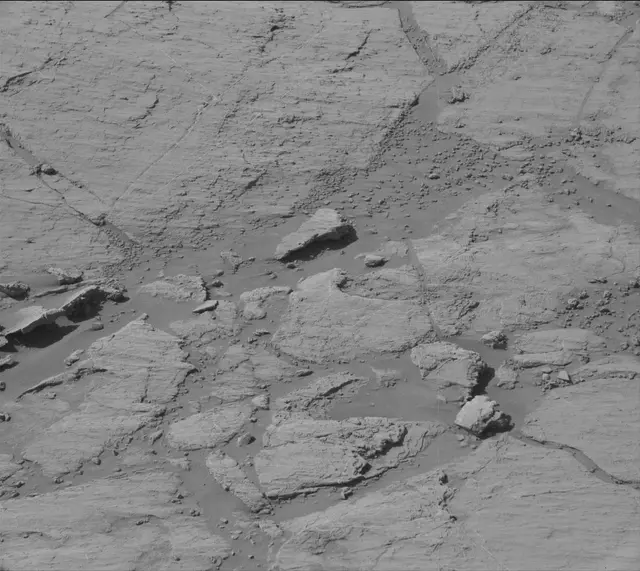Sol 2613: Mast Camera (Mastcam)