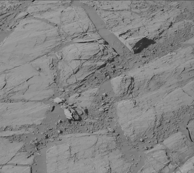 Sol 2613: Mast Camera (Mastcam)