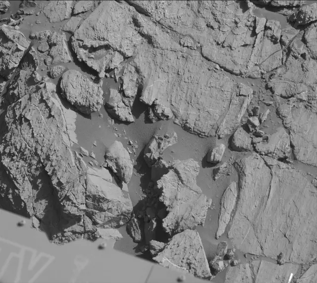 Sol 2613: Mast Camera (Mastcam)
