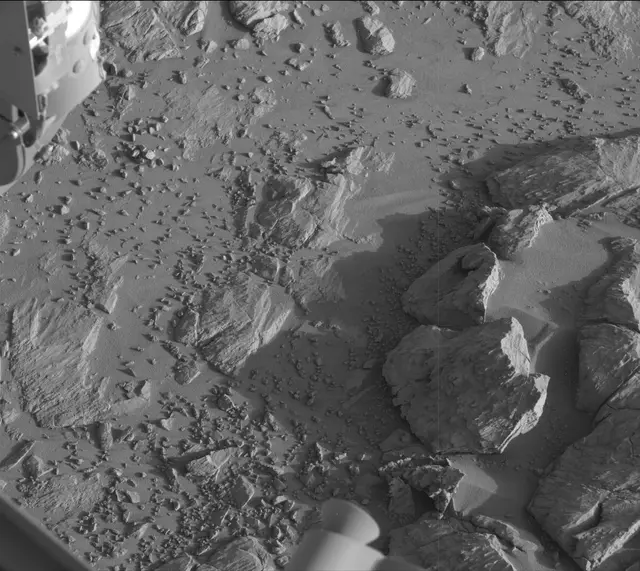 Sol 2613: Mast Camera (Mastcam)