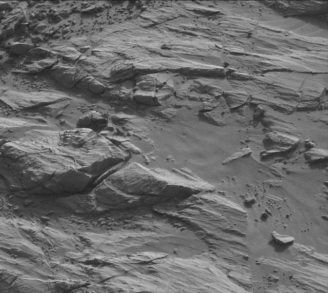 Sol 2613: Mast Camera (Mastcam)