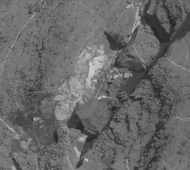 Sol 2613: Mast Camera (Mastcam)