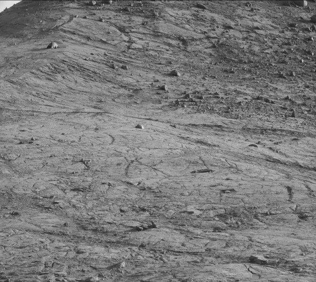 Sol 2616: Mast Camera (Mastcam)