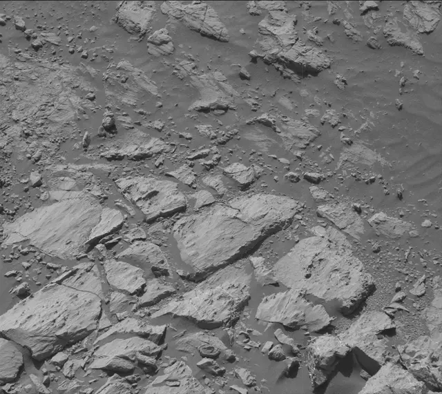 Sol 2617: Mast Camera (Mastcam)