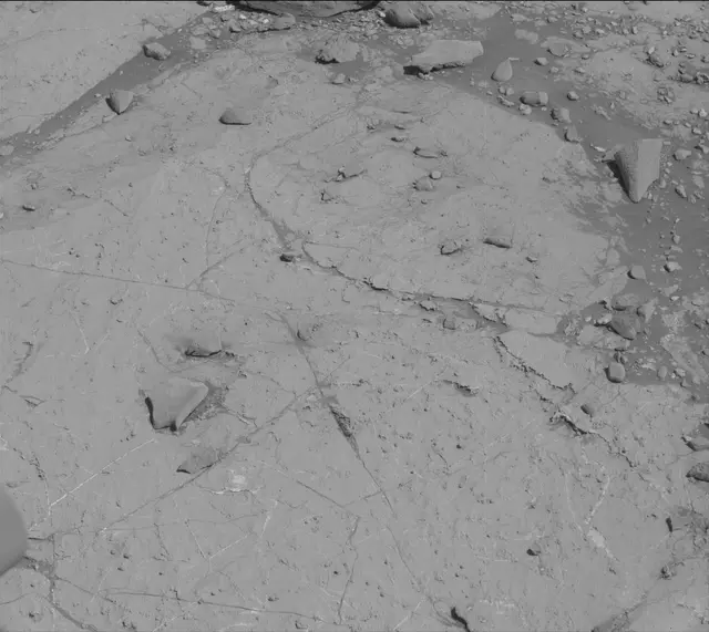 Sol 2618: Mast Camera (Mastcam)