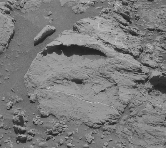 Sol 2618: Mast Camera (Mastcam)