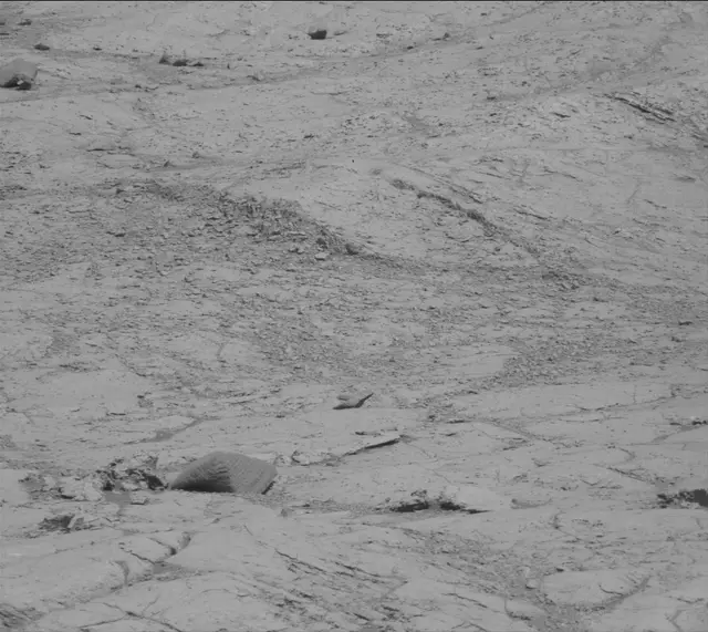 Sol 2618: Mast Camera (Mastcam)