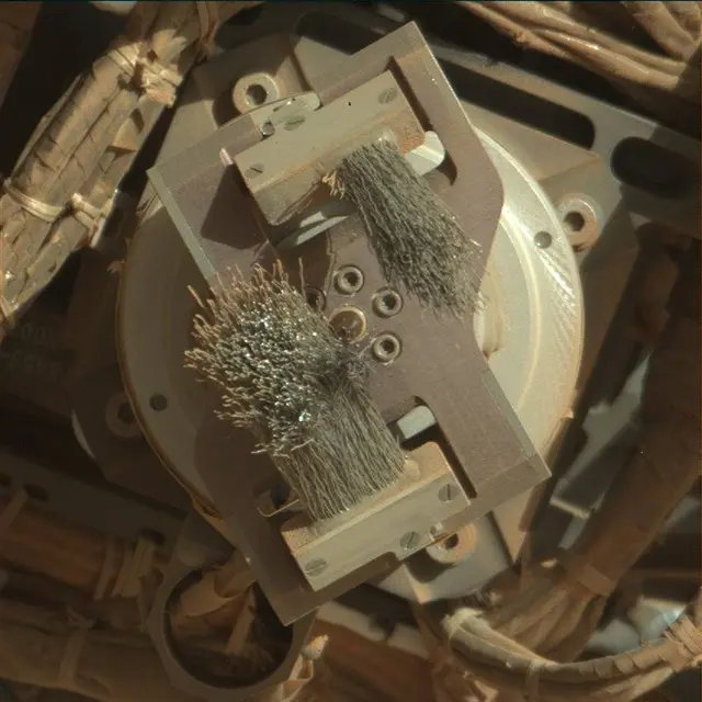 Sol 2631: Mast Camera (Mastcam)