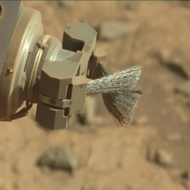 Sol 2631: Mast Camera (Mastcam)