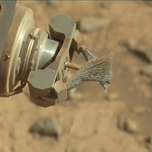 Sol 2631: Mast Camera (Mastcam)