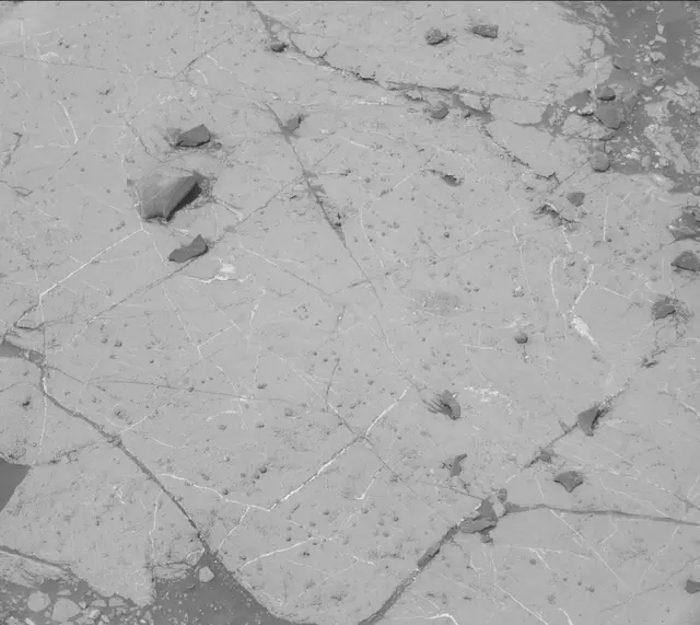Sol 2632: Mast Camera (Mastcam)