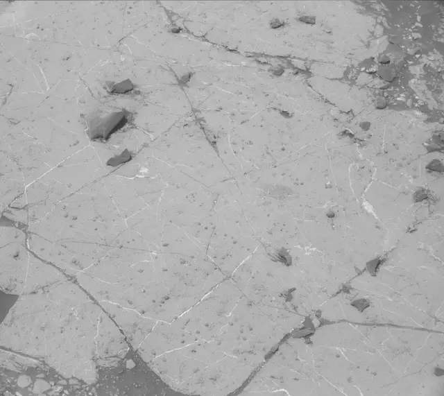 Sol 2632: Mast Camera (Mastcam)