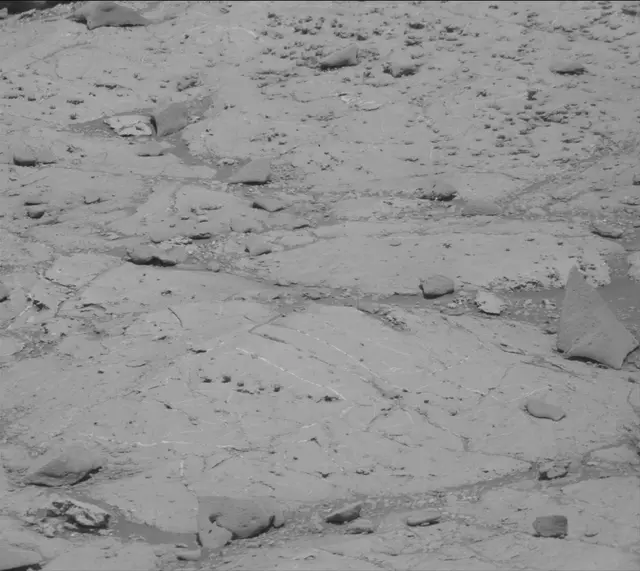Sol 2632: Mast Camera (Mastcam)