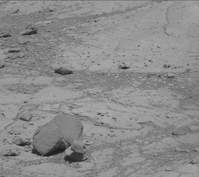 Sol 2632: Mast Camera (Mastcam)