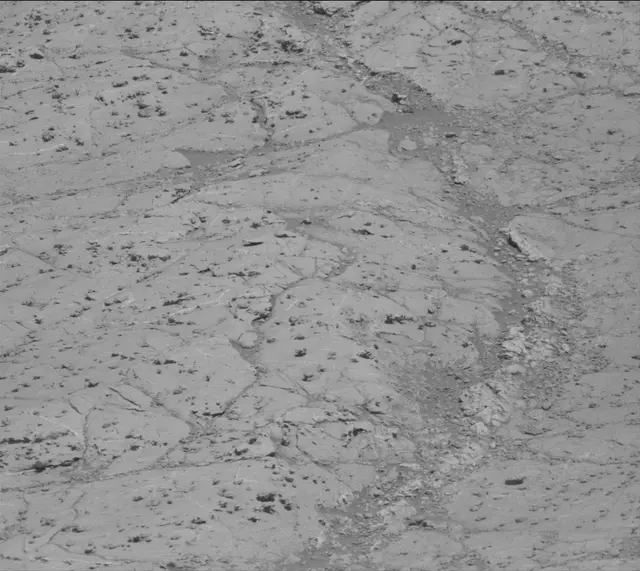 Sol 2632: Mast Camera (Mastcam)