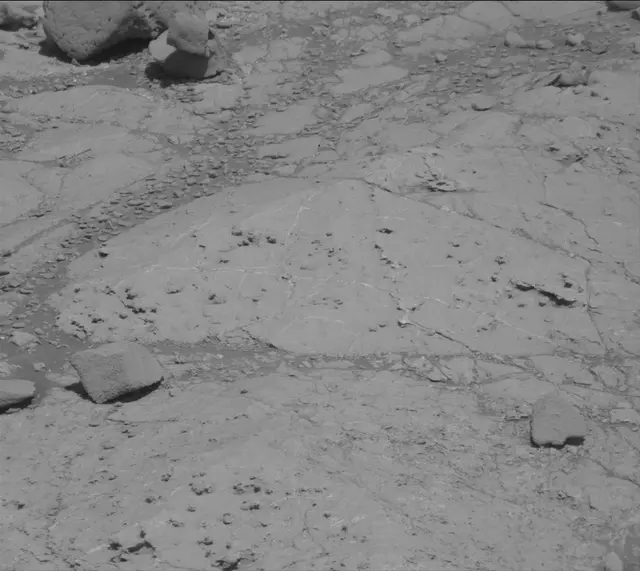 Sol 2632: Mast Camera (Mastcam)