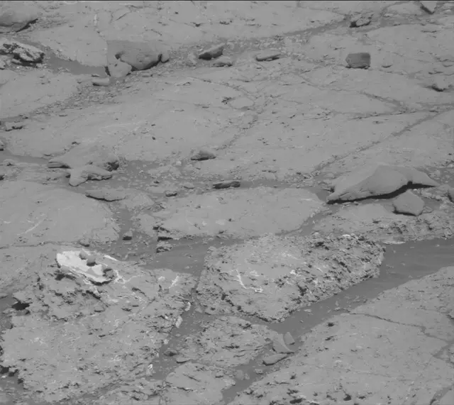 Sol 2632: Mast Camera (Mastcam)