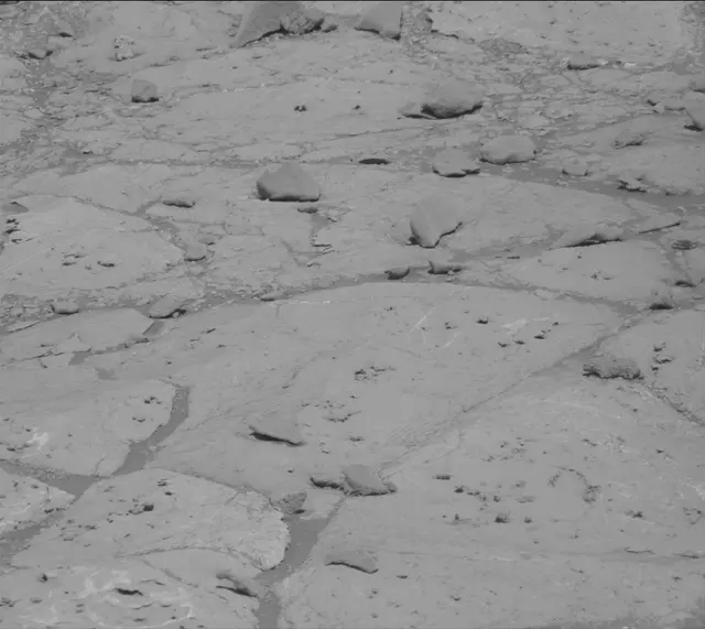 Sol 2632: Mast Camera (Mastcam)