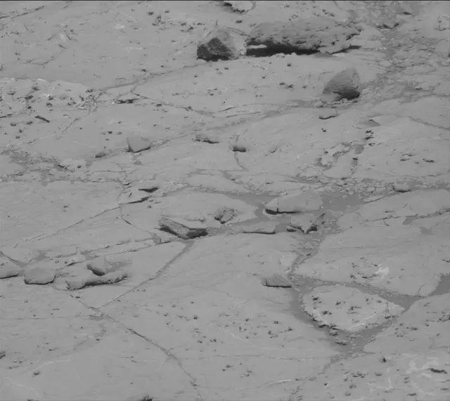 Sol 2632: Mast Camera (Mastcam)