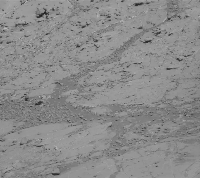 Sol 2632: Mast Camera (Mastcam)