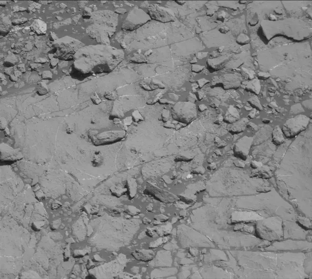 Sol 2632: Mast Camera (Mastcam)