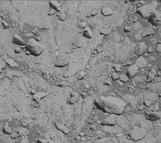Sol 2632: Mast Camera (Mastcam)
