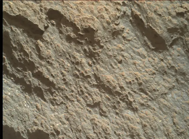 Sol 2632: Mars Hand Lens Imager (MAHLI)