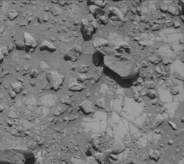 Sol 2633: Mast Camera (Mastcam)